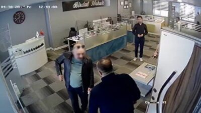 Erzurum’da görevli Avukat Taha Bağaçlı, bürosunda yapılan bıçaklı saldırı sonrası