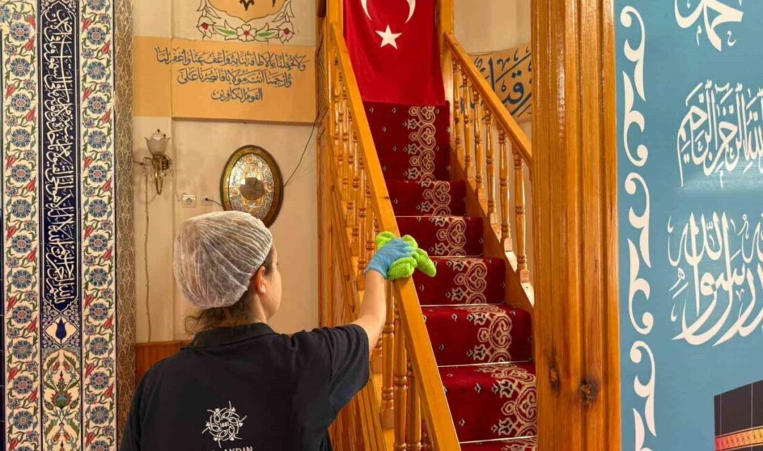 Aydın Büyükşehir Belediyesi, Kurban Bayramı öncesi ibadethanelerde temizlik çalışmalarına devam