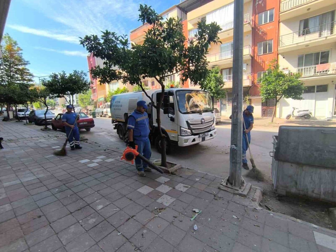 Aydın Büyükşehir Belediyesi, Kurban Bayramı öncesinde Didim ve Kuşadası’nda çevre