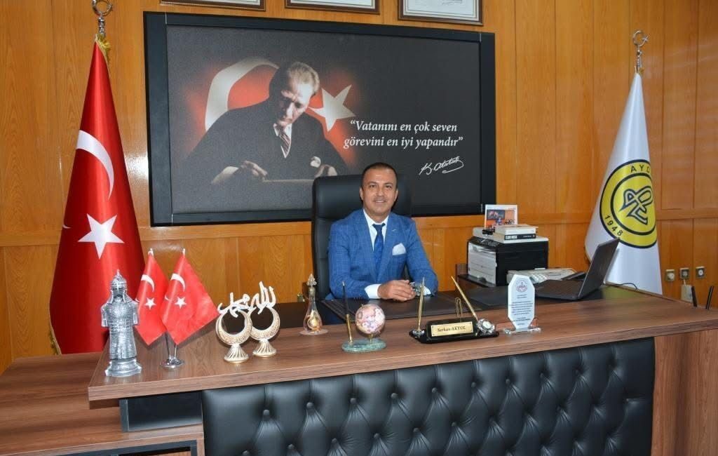 Aydın Lisesi’nde 11 yıldır müdrlük görevini yürüten Serkan Akyol, Yenipazar