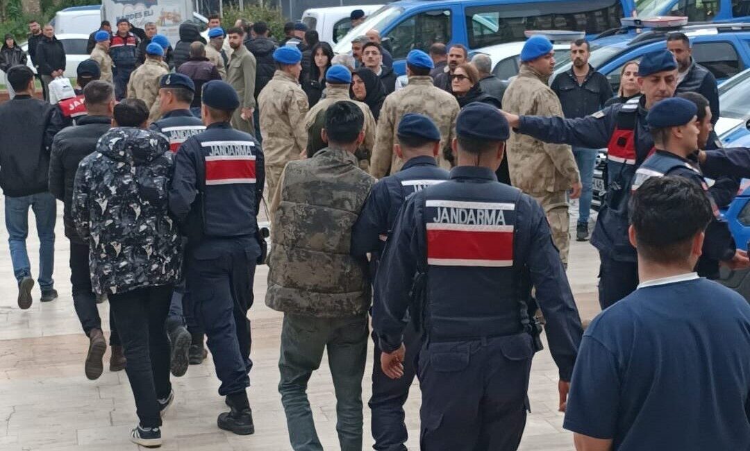 Aydın merkezli çok sayıda ilde düzenlenen yasa dışı bahis operasyonunda,