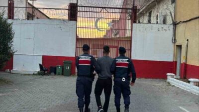 Aydın’da haklarında kesinleşmiş hapis cezası bulunan 2 hükümlü, jandarma ekiplerinin