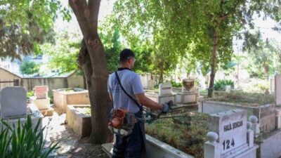 Aydın Büyükşehir Belediyesi, Kurban Bayramı öncesinde vatandaşların kabir ziyaretlerini daha