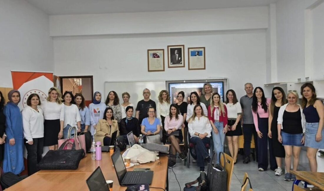 Aydın İl Milli Eğitim Müdürlüğü tarafından yürütülen ’AI4Teachers’ projesi kapsamında