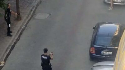 Aydın’ın Efeler ilçesinde elindeki samuray kılıcı ile sokak ortasında gezerek