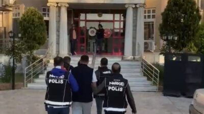 Aydın’ın Didim ilçesi açıklarında Sahil Güvenlik ekiplerince durdurulan bir teknede