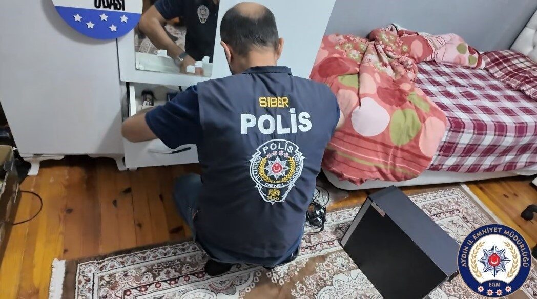 Aydın’da yasa dışı bahis operasyonunda gözaltına alınıp adliyeye sevk edilen