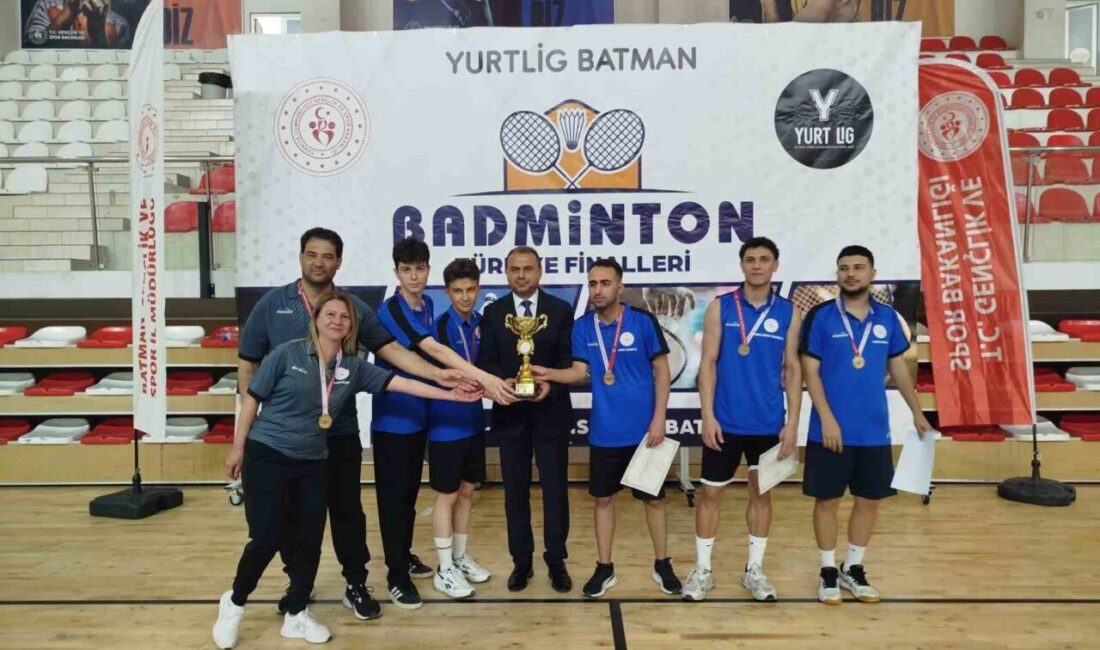 Batman’da düzenlenen Badminton Yurt Lig Türkiye Finalleri’nde mücadele eden Aydın