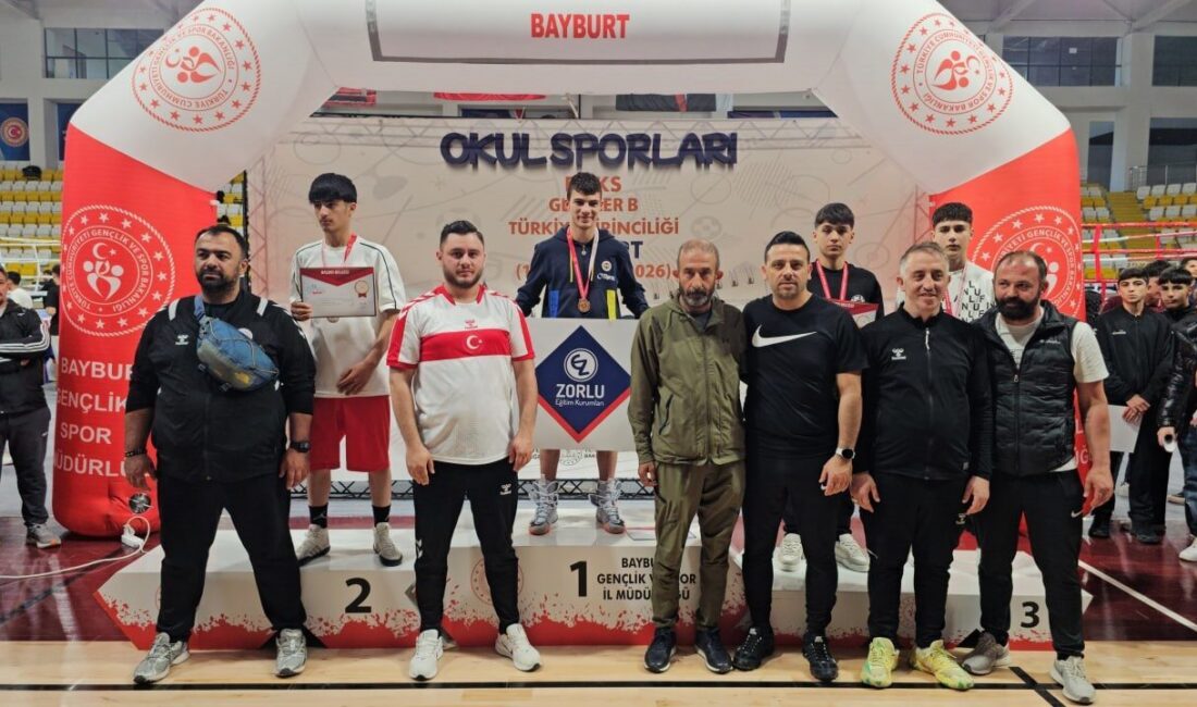 Bayburt’ta düzenlenen Okul Sporları Gençler-B Erkekler ve Kadınlar Türkiye Ferdi