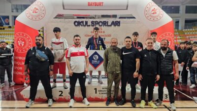 Bayburt’ta düzenlenen Okul Sporları Gençler-B Erkekler ve Kadınlar Türkiye Ferdi