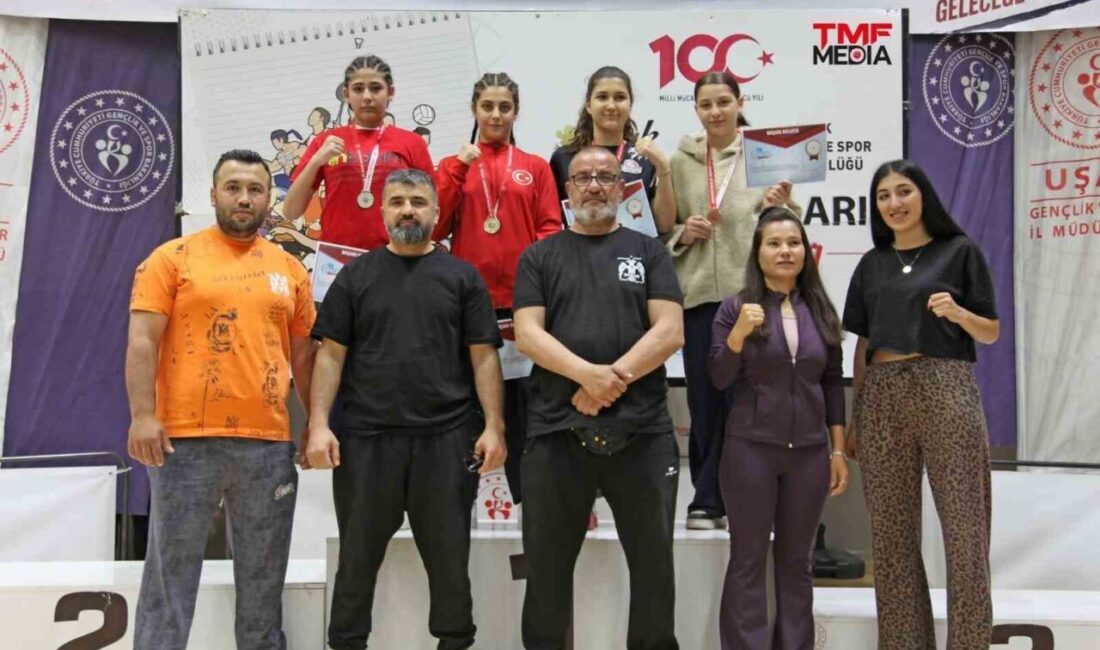 Uşak’ta gerçekleştirilen Okul Sporları Yıldızlar Muaythai Türkiye Şampiyonası’nda Aydınlı sporcular