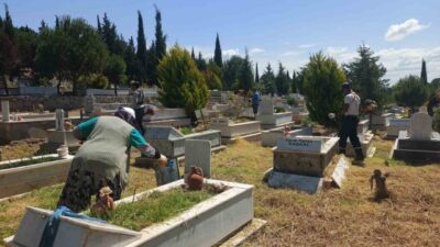 Balıkesir’in Ayvalık ilçesinde; Ayvalık Belediyesi, yaklaşan Kurban Bayramı öncesinde kent