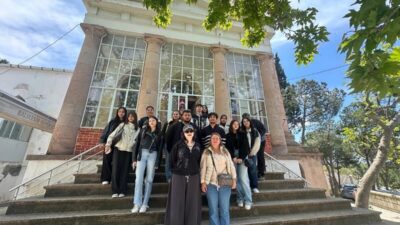 Balıkesir Üniversitesi Ayvalık Meslek Yüksekokulu Mimari Restorasyon Programı öğrencileri, teorik