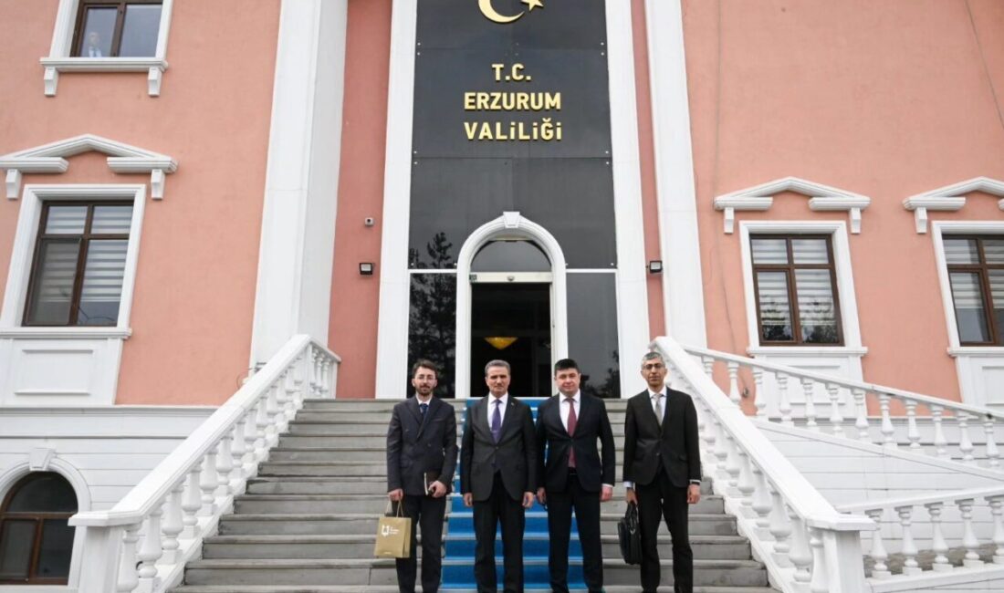 Azerbaycan Kars Başkonsolosu Zamin Aliyev, Vali Aydın Baruş’u makamında ziyaret