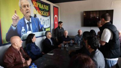 Fenerbahçe Başkan Adayı Aziz Yıldırım, şampiyon boksörlerle bir araya gelerek