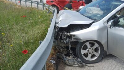 Kırklareli’nin Babaeski ilçesinde iki otomobilin çarpışması sonucu meydana gelen trafik