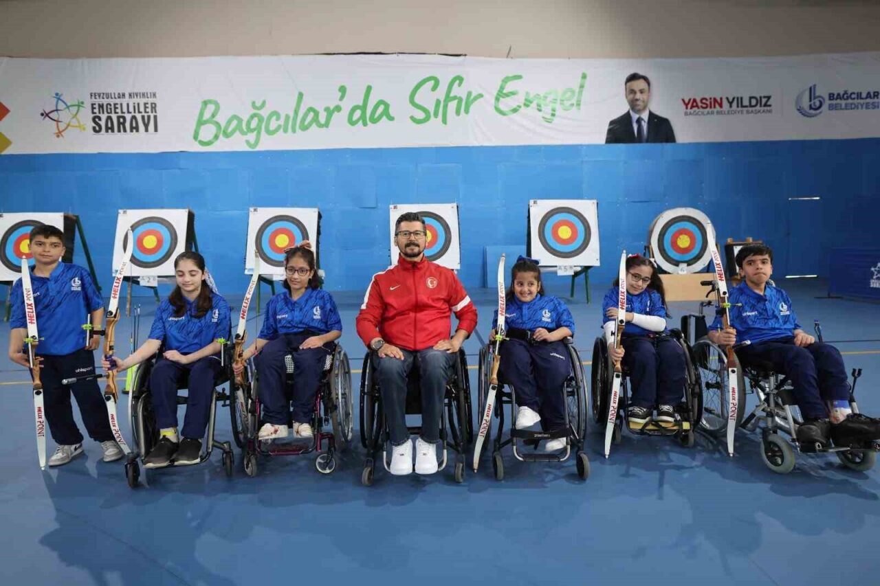Bağcılar Belediyesi, Engelli Çocuk Okçuluk Takımı’nı kurdu. Bu kapsamda Bağcılar