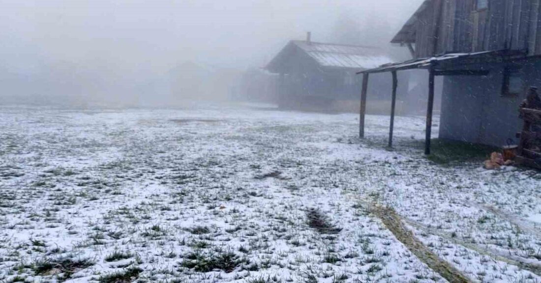 Sakarya’nın yüksek kesimlerinde mayıs ayının ilk günlerinde kar yağışı etkili