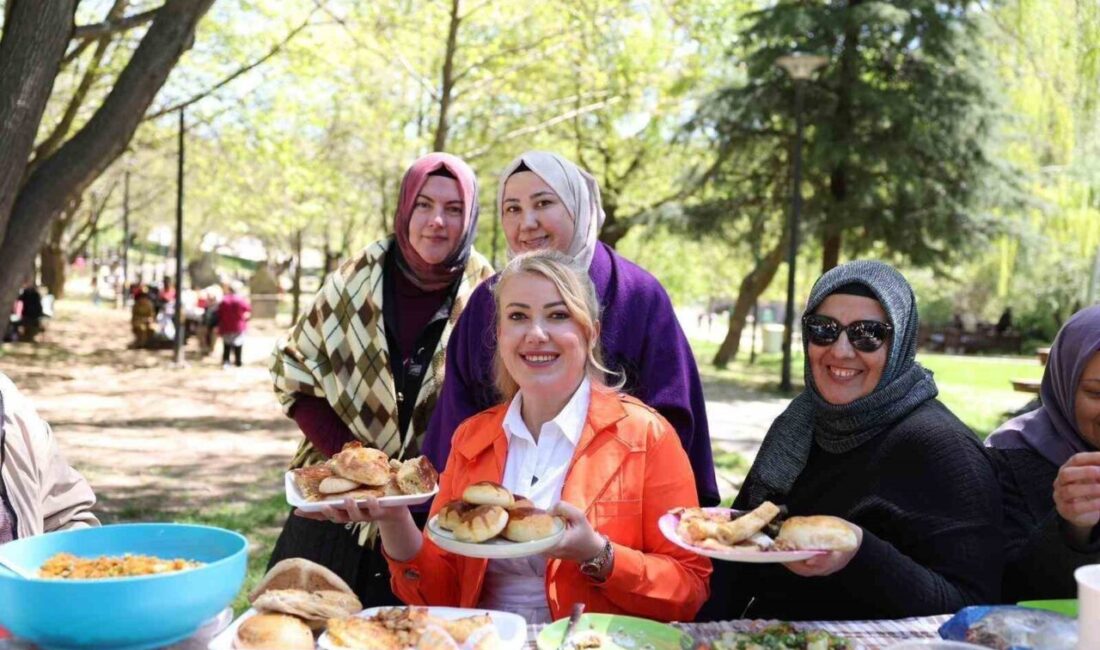 Merkezefendi Belediyesi, baharın müjdecisi Hıdrellez ile Anneler Günü’nün anlamını bir