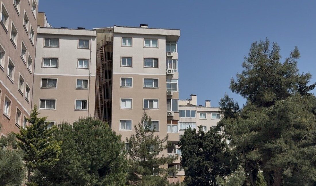 Bahçelievler’de Uygar Y. isimli adam, tartışma sırasında boşanma aşamasındaki eşini