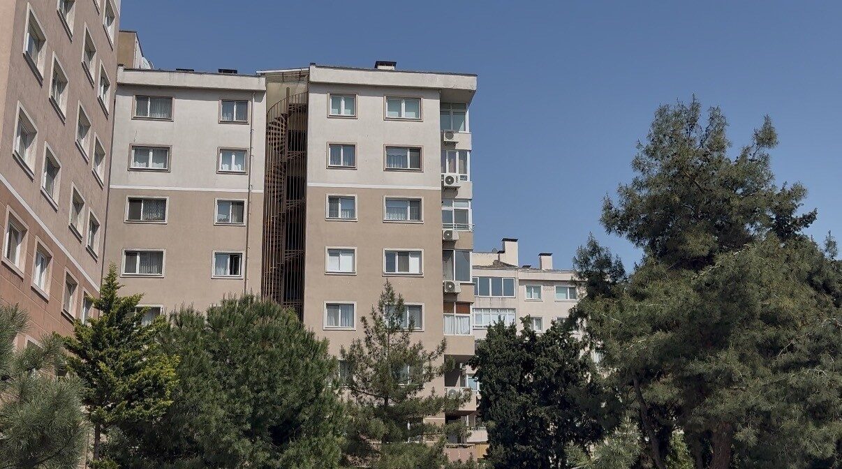 Bahçelievler’de Uygar Y. isimli adam, tartışma sırasında boşanma aşamasındaki eşini