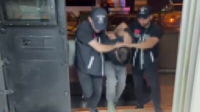 Bahçelievler’de bir caminin temizliğini yapan görevli, bir kişinin yumruklu saldırısına