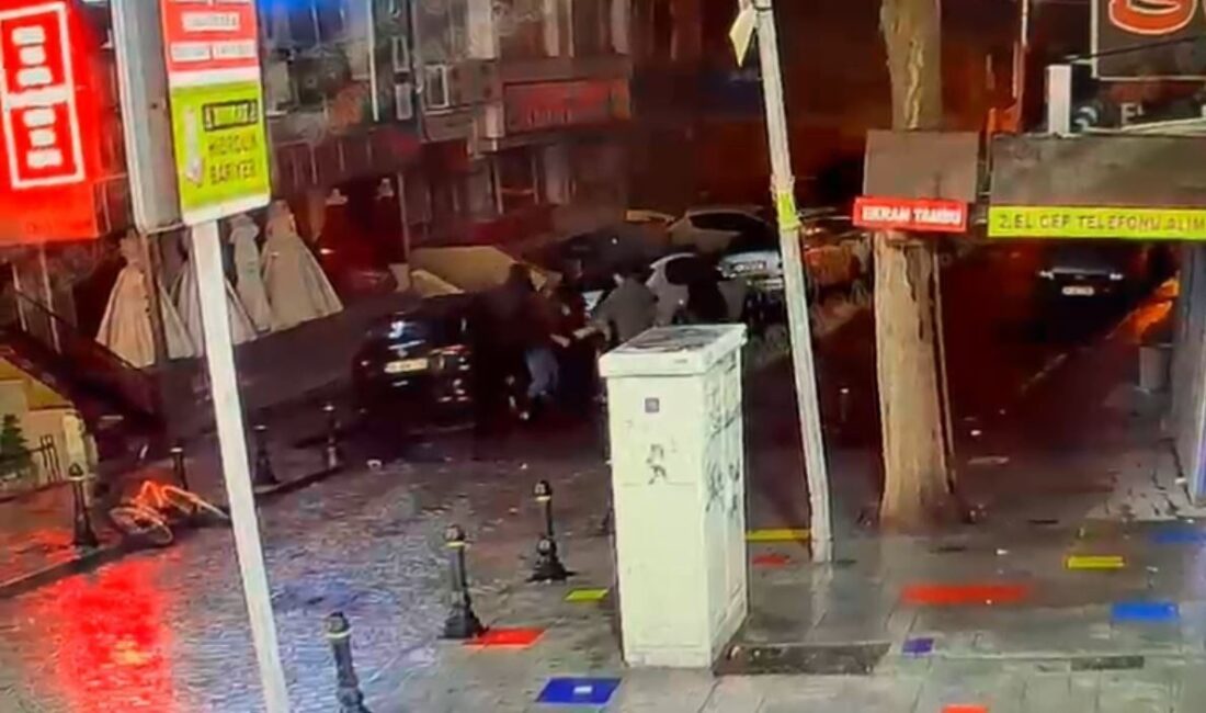 Bahçelievler’de bir kafede kıskançlık nedeniyle çıktığı öne sürülen kavgada 1