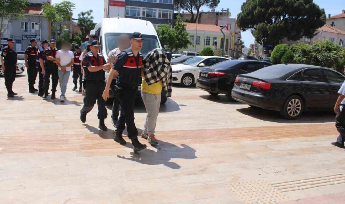 Aydın’da jandarma ekiplerince gerçekleştirilen yasa dışı bahis operasyonu kapsamında yakalanan