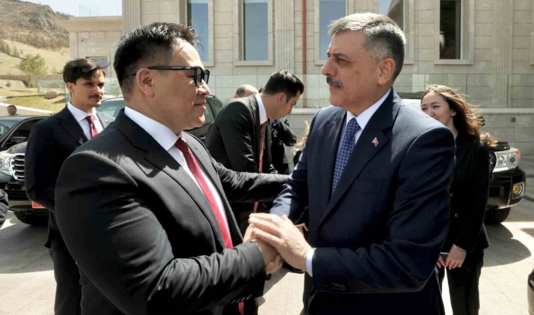 İçişleri Bakanı Mustafa Çiftçi, resmi ziyaret kapsamında bulunduğu Moğolistan’da Moğolistan