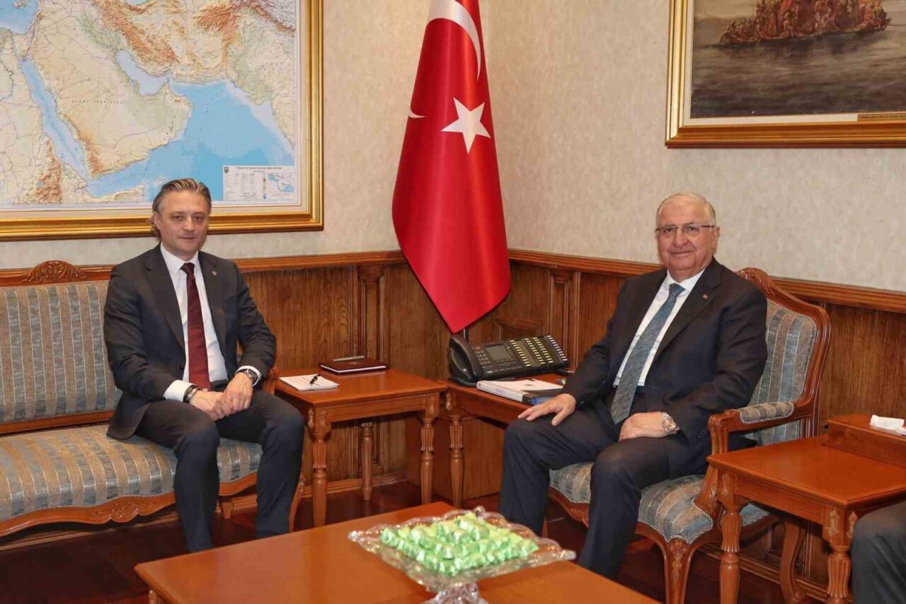 Milli Savunma Bakanı Yaşar Güler, Polonya Devlet Bakanı ve Milli