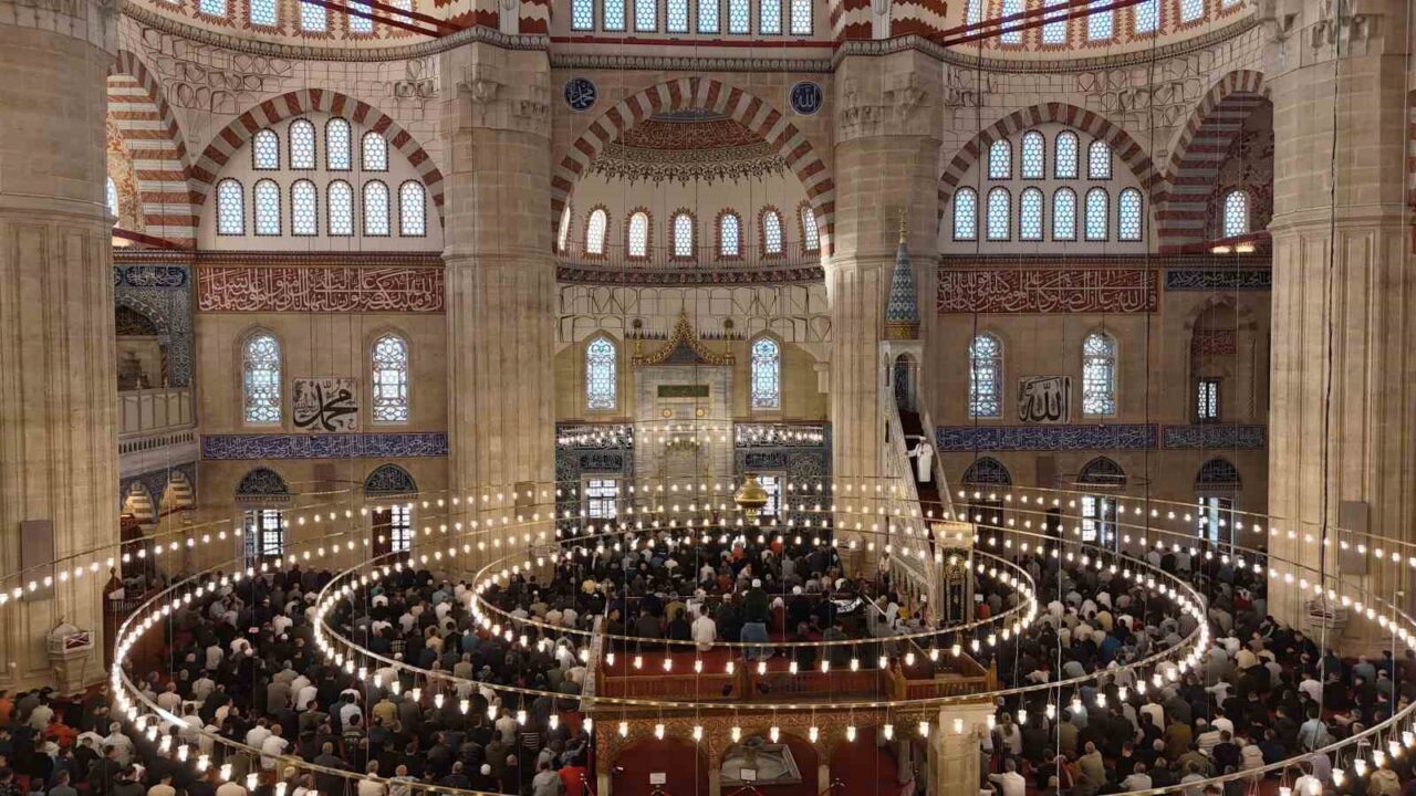 Milli Savunma Bakanı Yaşar Güler, Kurban Bayramı dolayısıyla UNESCO Dünya