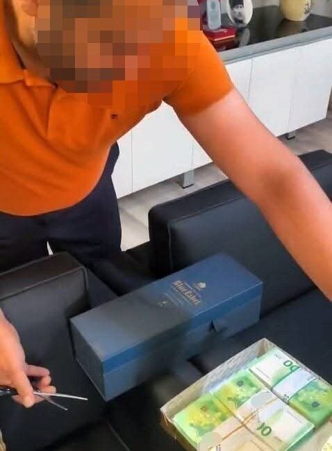 Antalya’nın Manavgat ilçesinde belediye içerisinde çıkar amaçlı suç örgütü kurulduğu
