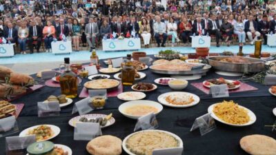 “Balıkesir 1. Uluslararası Gastrofest” kapılarını ziyaretçilere açtı. Balıkesir’in kadim mutfak