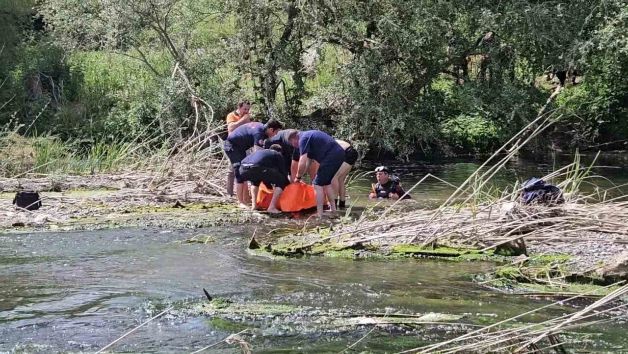Balıkesir’de 14 yaşlarındaki çocuk, serinlemek için girdiği Üzümcü Çayı’nda boğularak