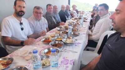 Burhaniye’ ilçesinde, baharla birlikte başlayan çiftçi hayırları devam ederken, bu
