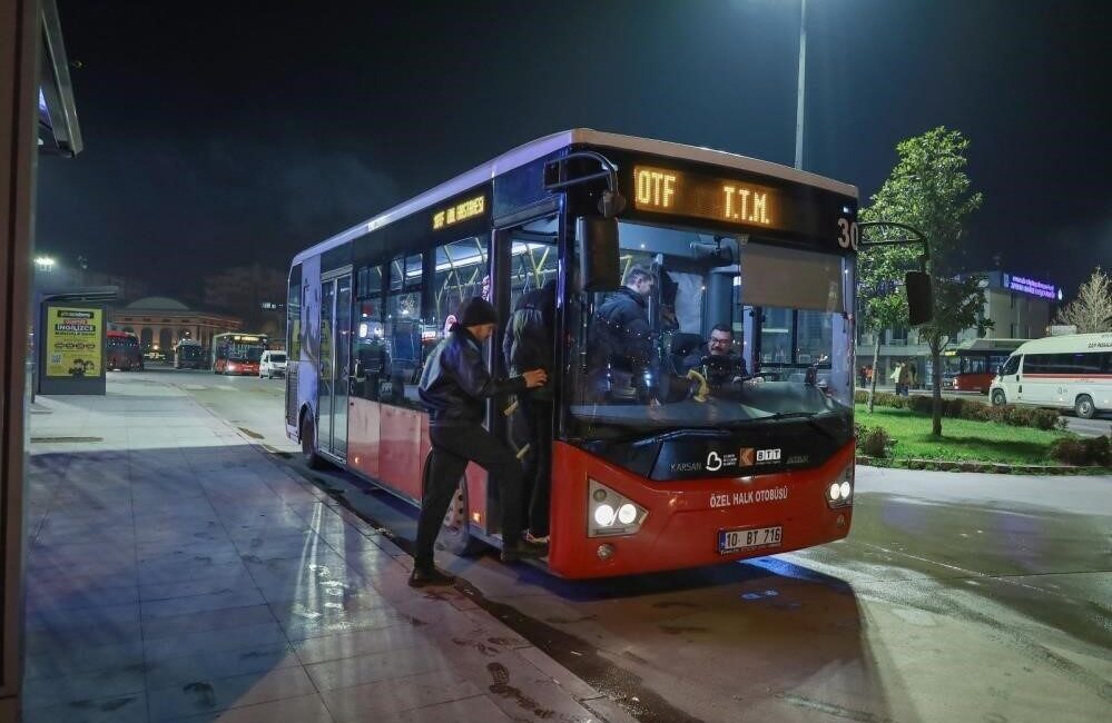 Balıkesir’de toplu ulaşım ücretlerine zam geldi. Zamlı yeni tarife, Balıkesir