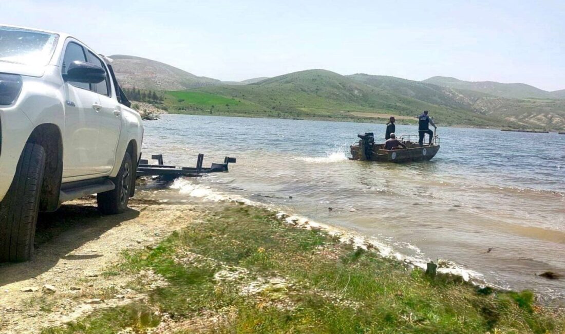 Afyonkarahisar’da baraj ve göletlerde kaçak avcılıkla mücadele çerçevesinde yapılan denetimlerde