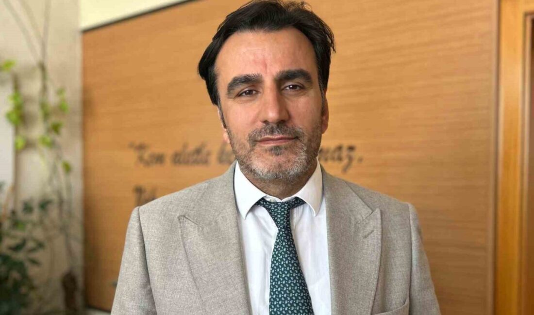 Van Eğitim ve Araştırma Hastanesi Başhekimi Doç. Dr. Remzi Sarıkaya,