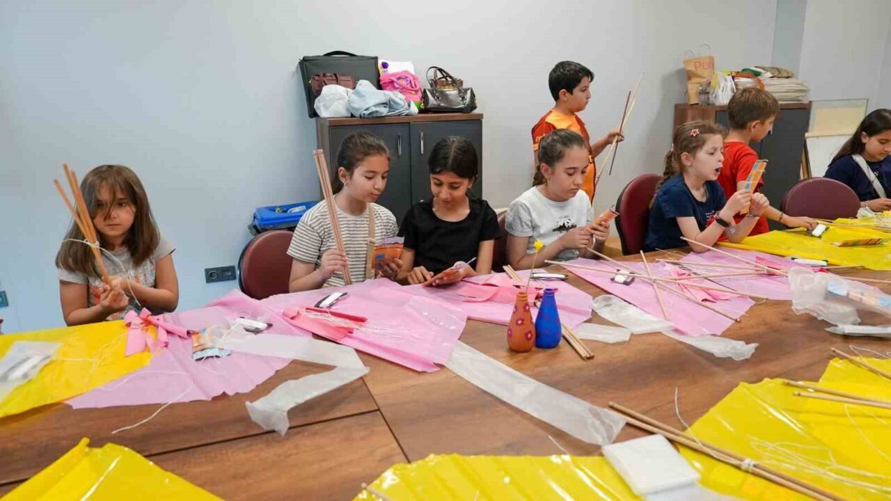 Başiskele Belediyesinin “Genc-i Âlâ” markasıyla hayata geçirdiği gençlik merkezlerinde düzenlenen