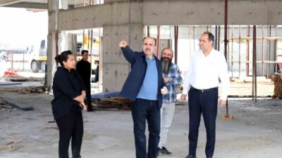 Konya Büyükşehir Belediyesi’nin Karatay Belediyesi’yle birlikte yürüttüğü “Mevlana Türbesi Arkası