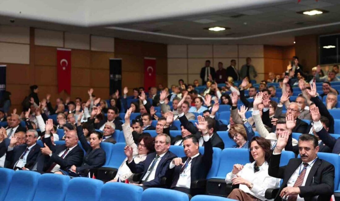Kıyı Belediyeler Birliği Başkanlığı görevine yeniden seçilen Muğla Büyükşehir Belediye
