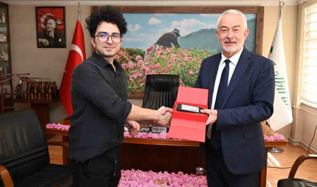 Çin’de yaşayan ve 40 milyon takipçisi bulunan sosyal medya fenomeni