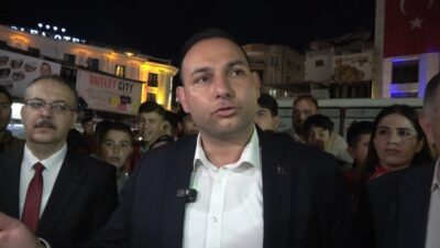 Kilis Belediye Başkanı Hakan Bilecen, 19 Mayıs kapsamında düzenlenen fener