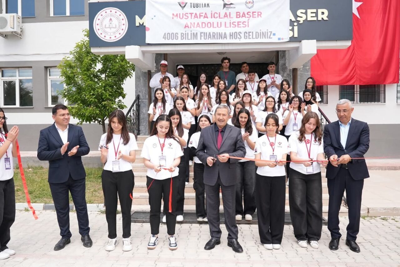 Darende Belediye Başkanı Alican Bozkurt, Mustafa İclal Başer Anadolu Lisesi’nde
