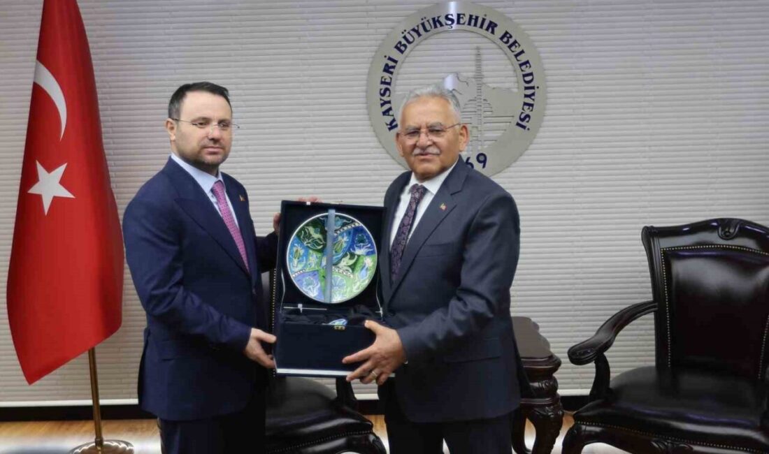 Adalet Bakanı Akın Gürlek; Kayseri Büyükşehir Belediyesi’ni ziyaret ederek Başkan