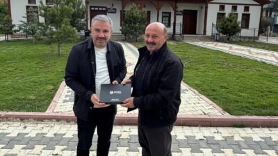Kurban Bayramı münasebetiyle mahalle muhtarlarını ziyaret ederek bayramlarını kutlayan Pursaklar