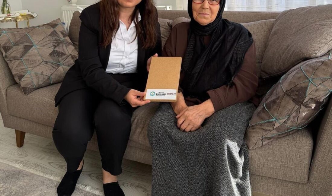 Manisa Büyükşehir Belediyesi, sevgi ve fedakarlığın sembolü olan Anneler Günü’nde