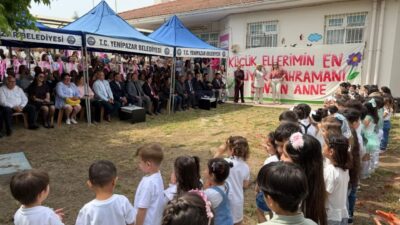 Yenipazar Belediye Başkanı Malik Ercan, Yenipazar Anaokulu tarafından düzenlenen Anneler