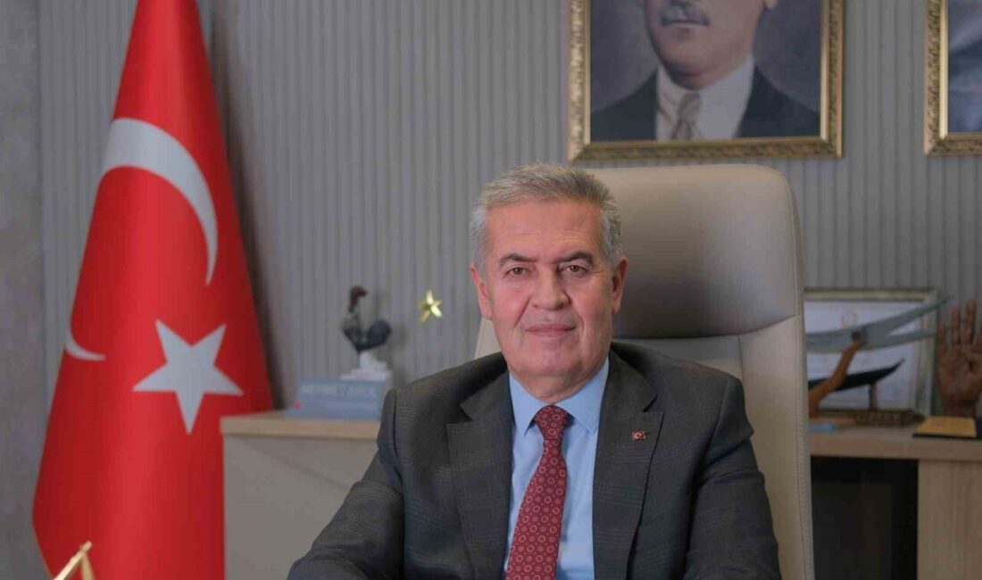 Bayramların dayanışma ve birliktelik ruhuna vurgu yapan Buharkent Belediye Başkanı