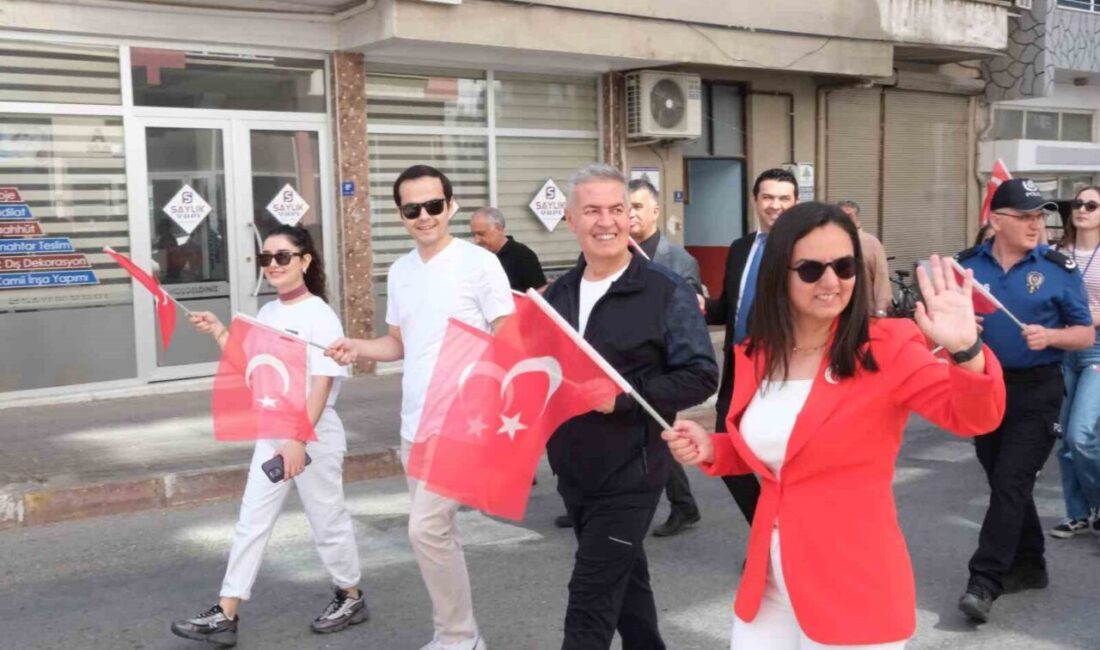 Aydın’ın Buharkent ilçe Belediye Başkanı Mehmet Erol, 19 Mayıs Atatürk’ü
